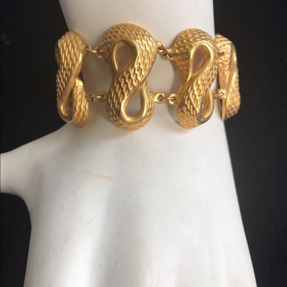 Vintage ROBERT LEE MORRIS BRACELET chain link figure 8